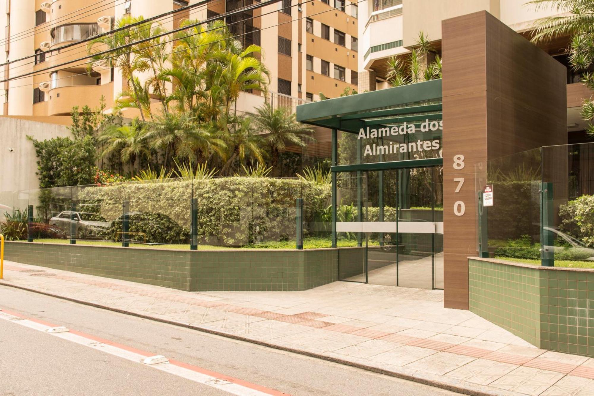 Apto De 3 Quartos Na Alm. Lamego, Centro Cen15 Florianopolis